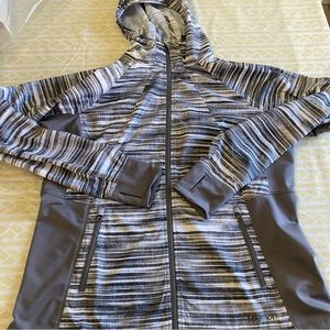 Marmot Jacket XL windbreaker style L900965